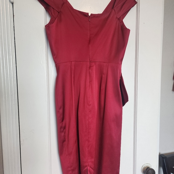 Maggie London Red Formal Dress - Picture 4 of 6